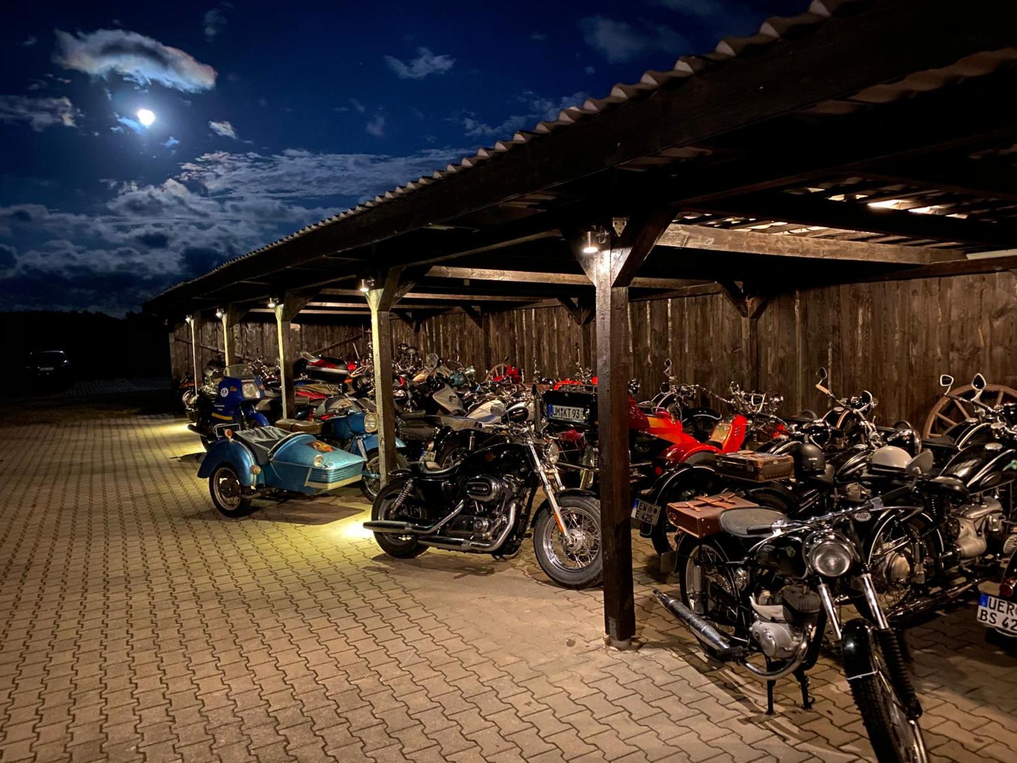 Wolfshotel Am Arendsee อาเรนด์เซ ภายนอก รูปภาพ